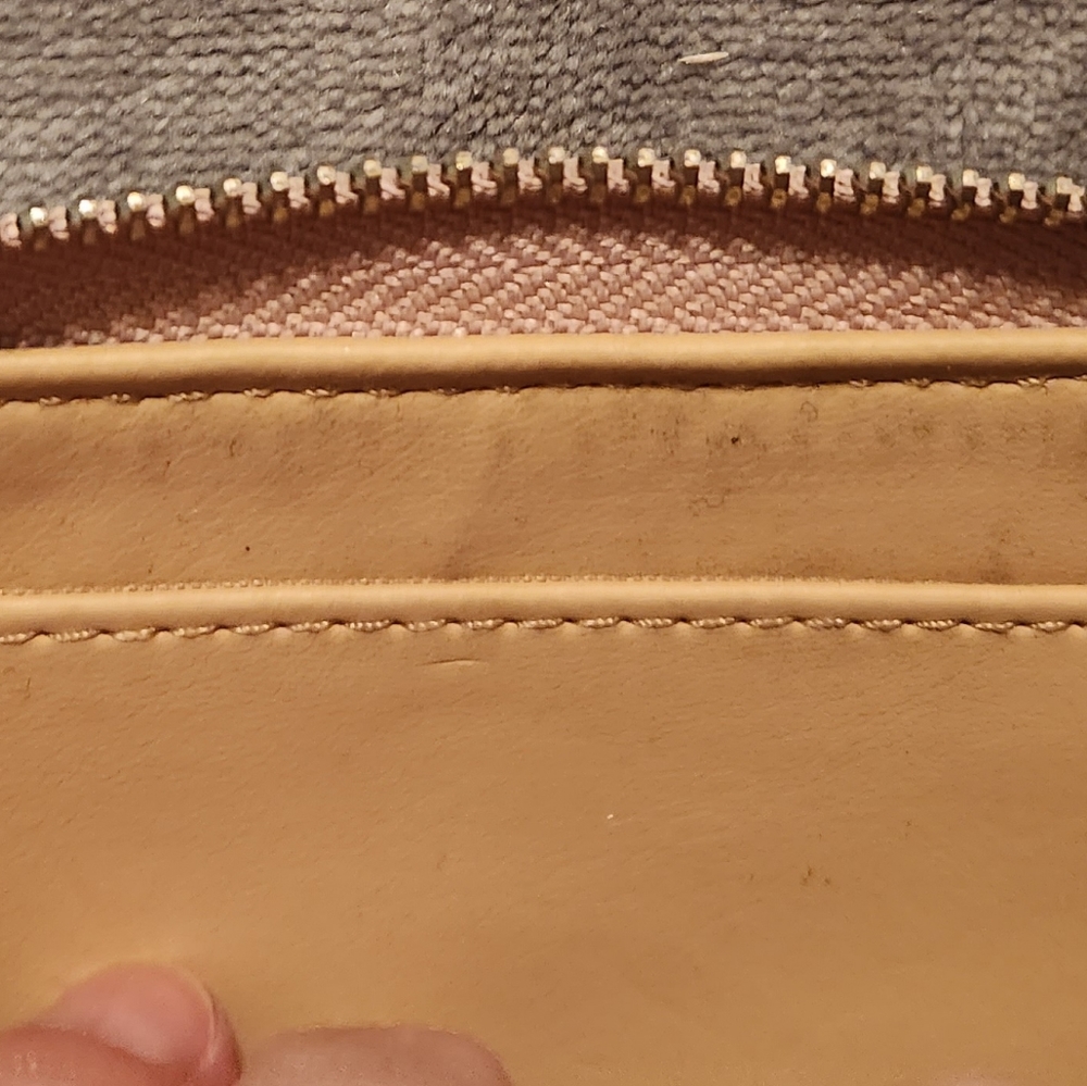 Guess wallet - Picture 4 of 4